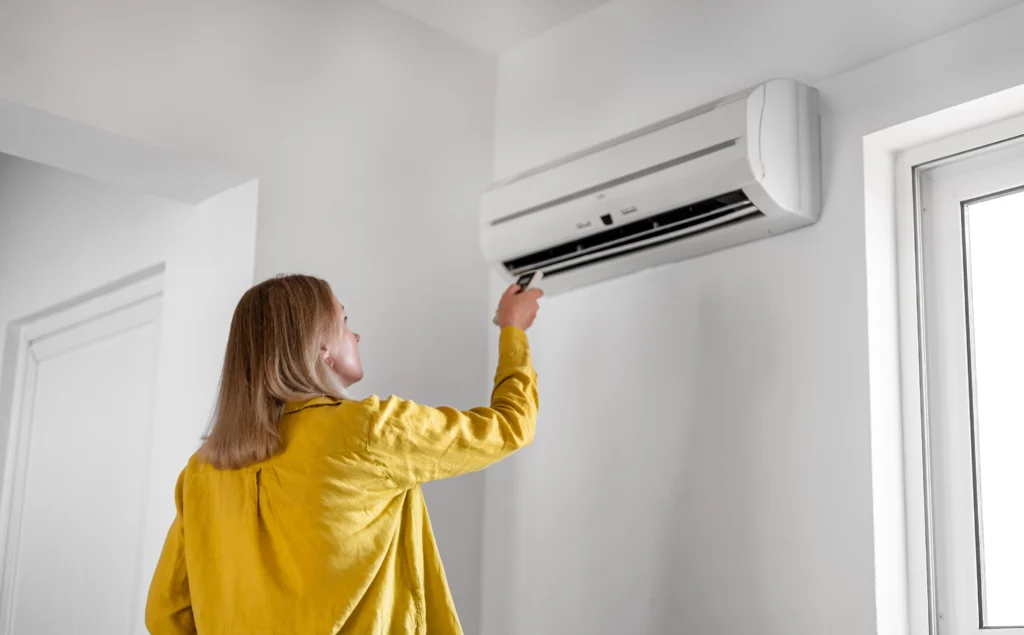 How to Save Money on Your Power Bill in Winter NZ: use heat pump efficiently | Swoosh Finance NZ